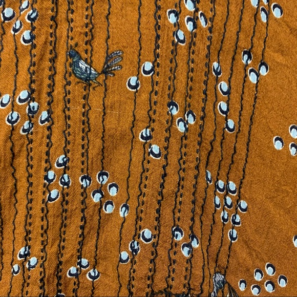 Hinge Peasant Blouse - Picture 5 of 10